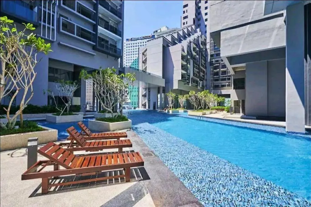 Amazingskybluesuite•Ownbathtub Malacca